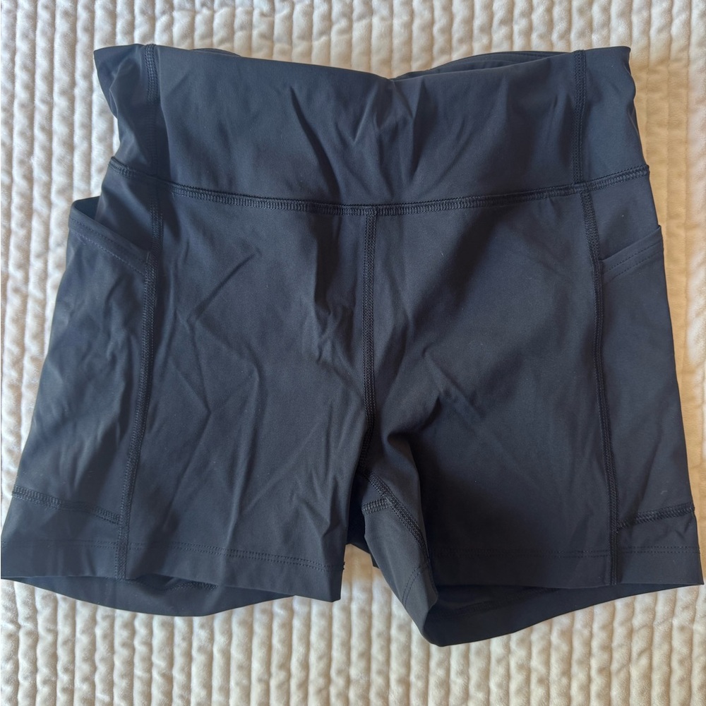 Outdoor Voices Superform Short 3.5”